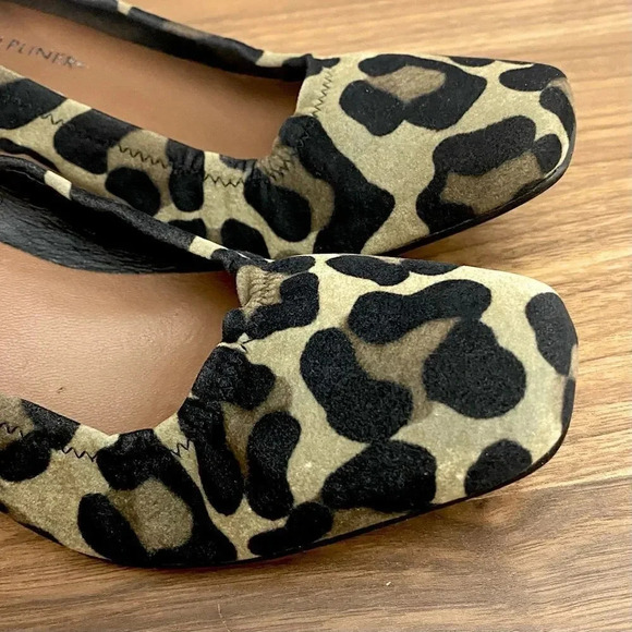 Donald J Pliner Leather Animal Print Pumps Mobwife Like New - Picture 11 of 12
